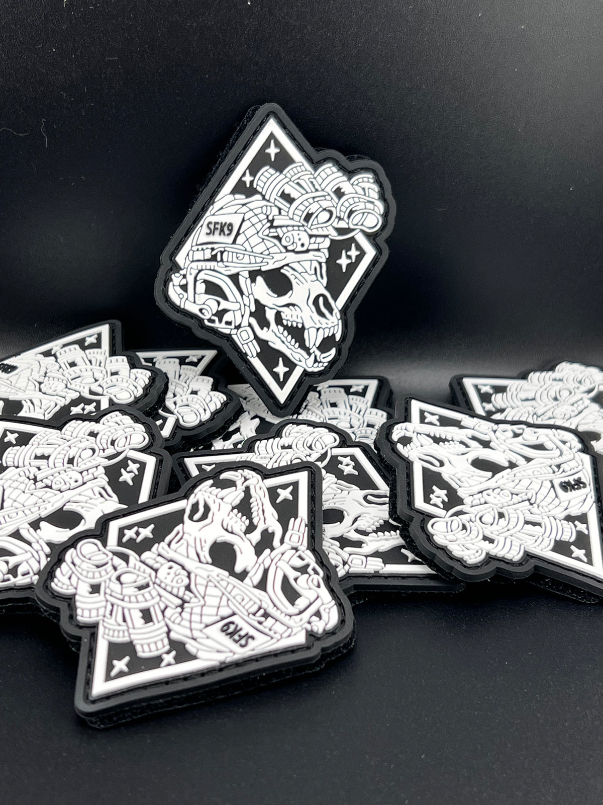 Felon Patch B&W QuadNod Patch – Stellen Felons